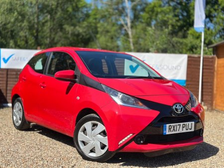 TOYOTA AYGO 1.0 VVT-i x-play Euro 6 5dr